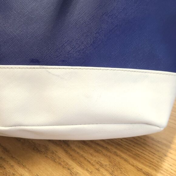 Kenneth Cole Vinyl Tote Bag - Picture 6 of 10